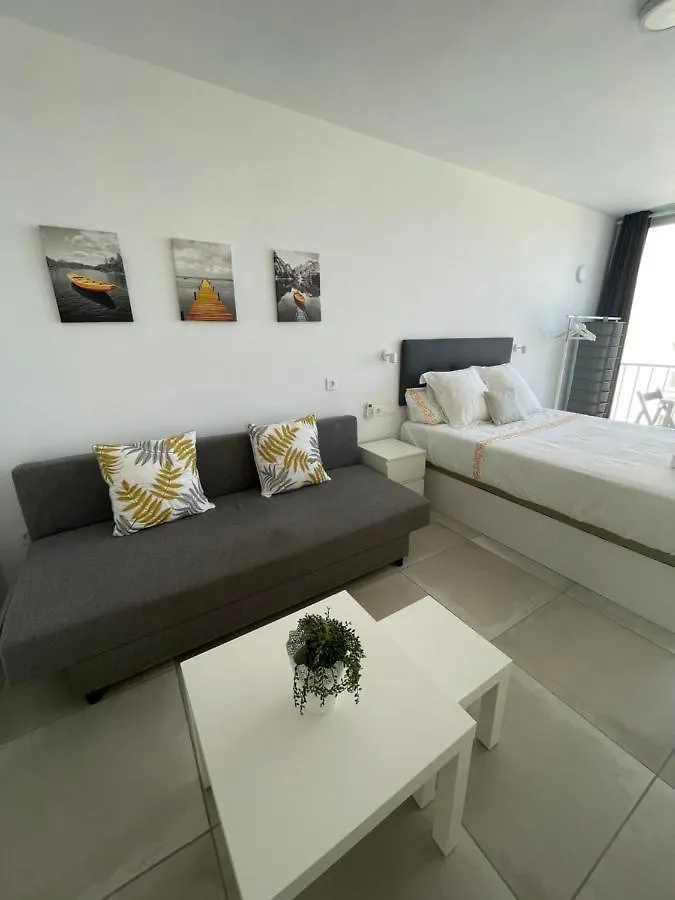 Apartamento en playa la Carihuela Torremolinos Cascada Summer Apartamento 0*,  España